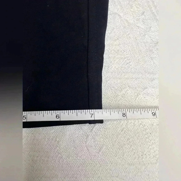 Aritzia Wilfred Shift Cargo Pant in black size 00 Minimalist Matrix Chic Office - Picture 13 of 13